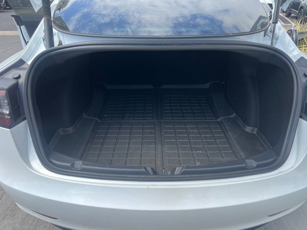 Used 2023 Tesla Model 3 Standard Range image 40