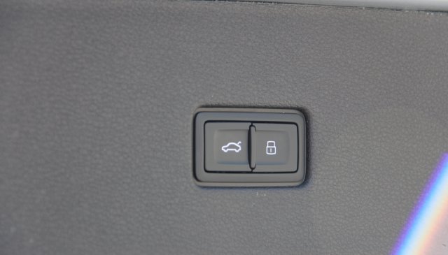 Used 2024 Audi Q8 Premium Plus AWD/4WD image 27