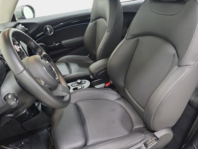 Certified 2023 MINI Cooper SE image 9