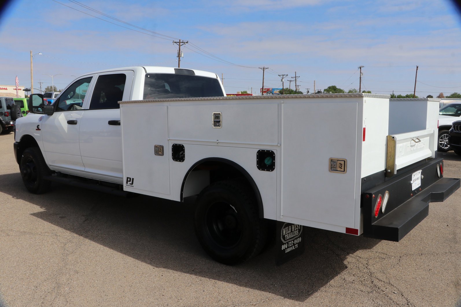 New 2026 RAM 3500 Tradesman AWD/4WD image 5