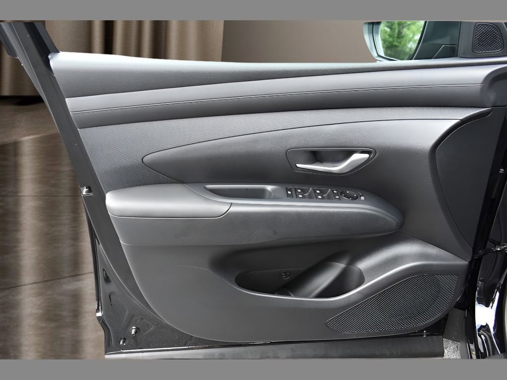 New 2025 Hyundai Tucson XRT image 17