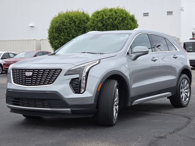 Used 2023 Cadillac XT4 Premium Luxury w/ Cold Weather Package FWD image 19