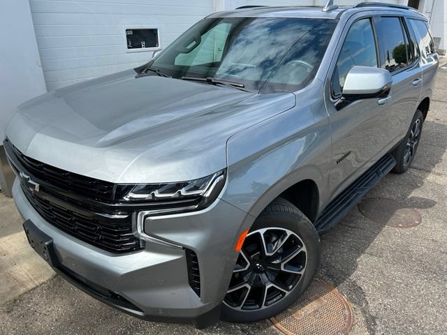 Used 2024 Chevrolet Tahoe RST w/ Luxury Package AWD/4WD image 1