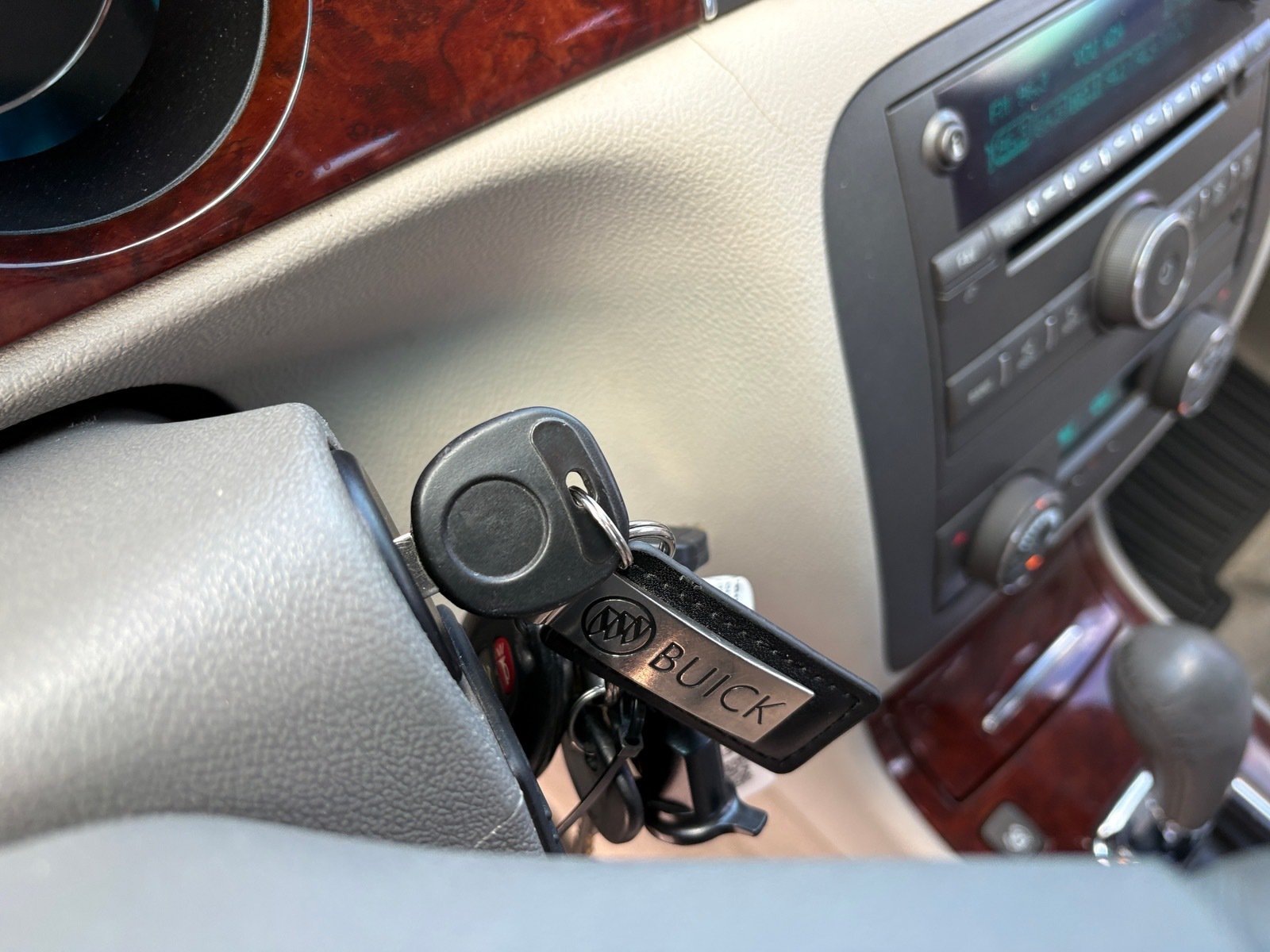 Used 2007 Buick Lucerne CXL FWD image 19