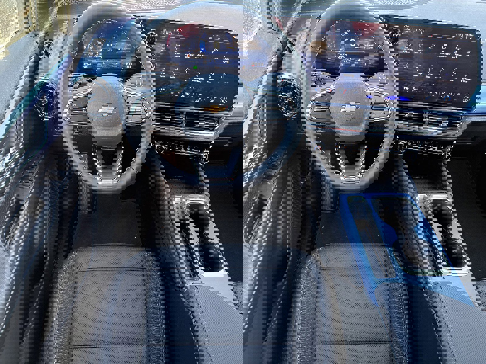 New 2026 Chevrolet Equinox EV LT w/ LPO, Blackout Package image 14