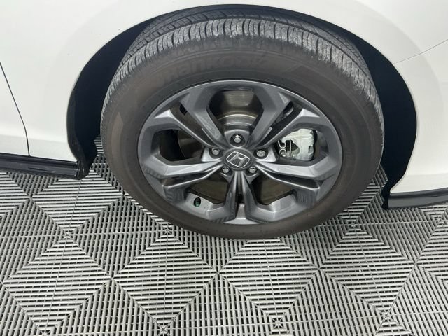 Certified 2026 Honda Accord EX-L image 36