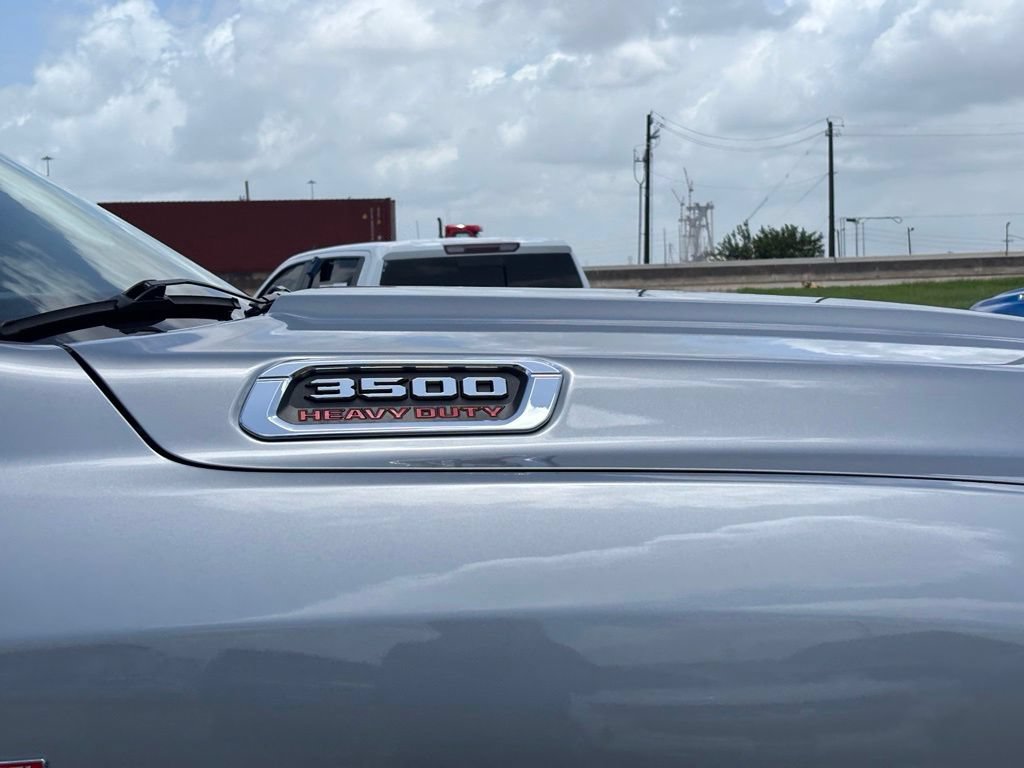 Used 2024 RAM 3500 Big Horn AWD/4WD image 10