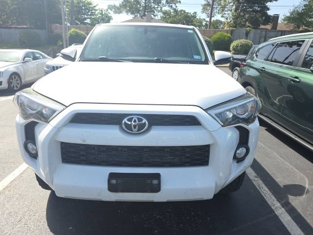 Used 2019 Toyota 4Runner SR5 Premium AWD/4WD image 2
