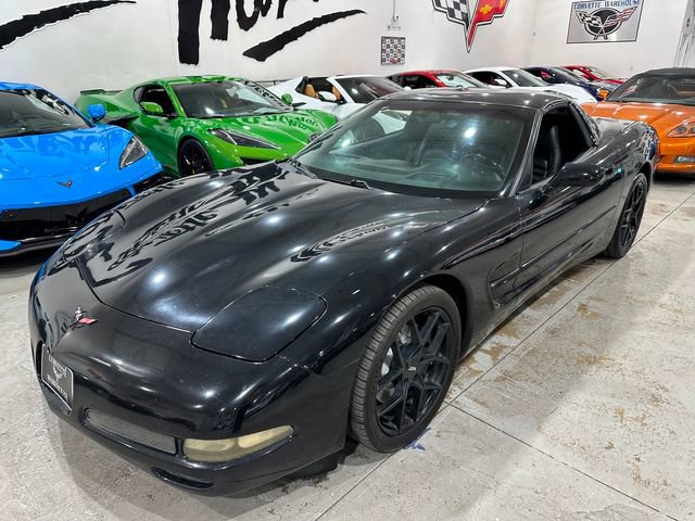 Used 2002 Chevrolet Corvette Coupe w/ Preferred Equipment Group2 RWD image 3