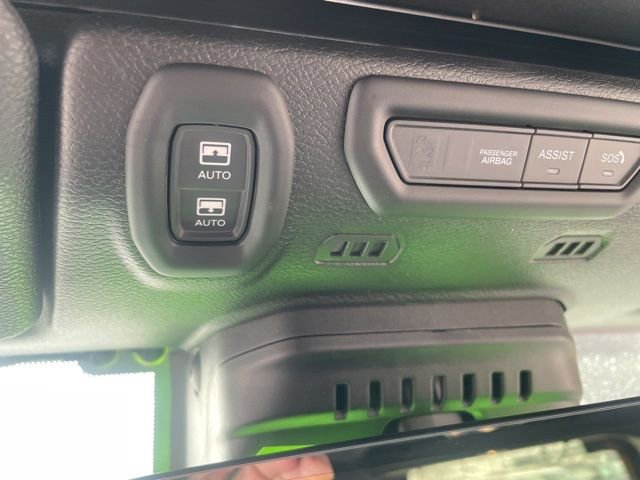 Used 2023 Jeep Wrangler Unlimited Sahara image 33