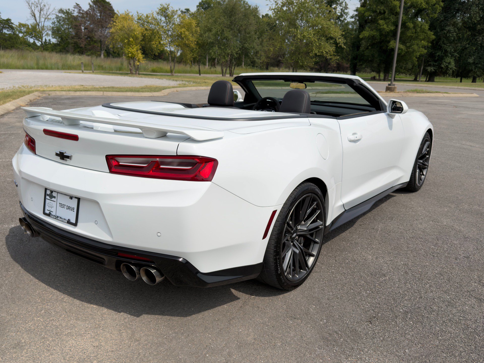 Used 2017 Chevrolet Camaro ZL1 RWD image 3