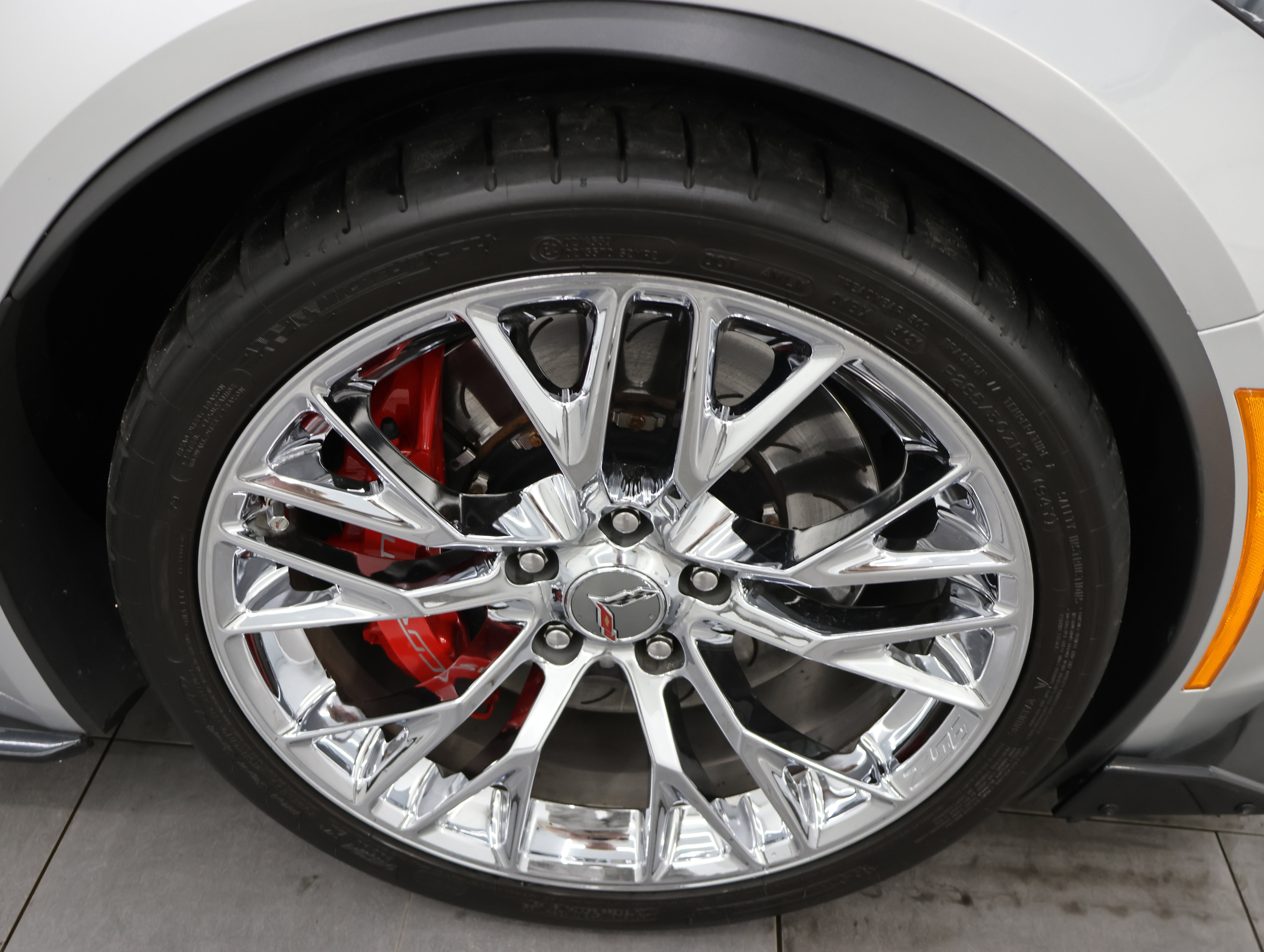 Used 2019 Chevrolet Corvette Z06 image 3