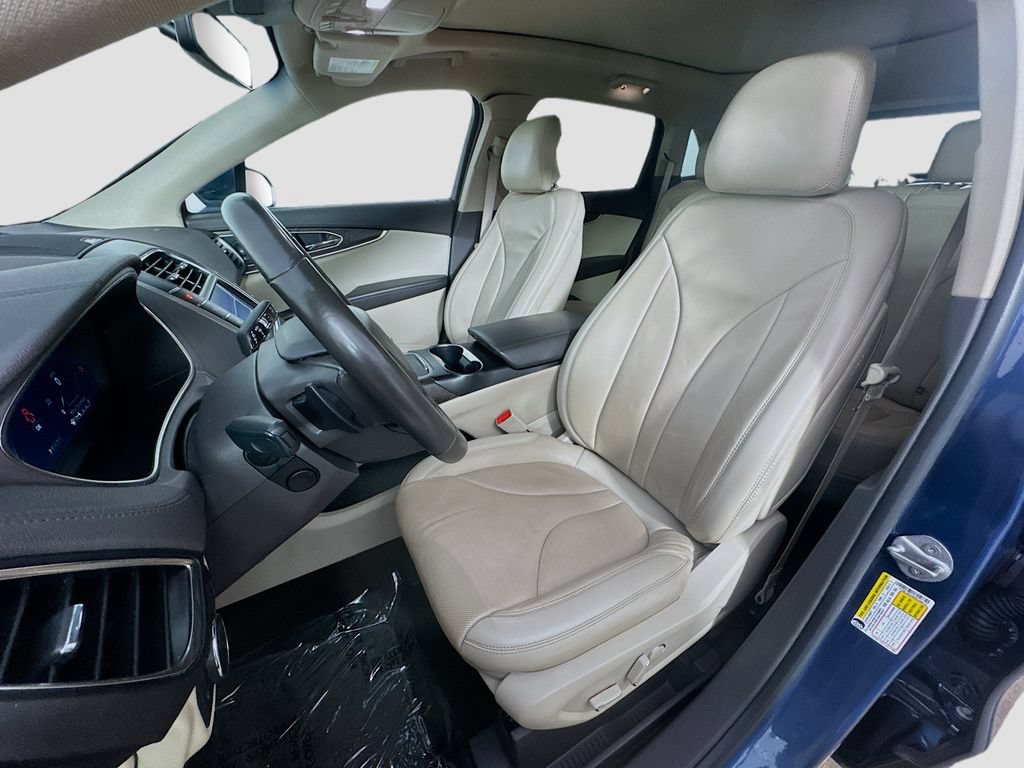 Used 2019 Lincoln Nautilus Reserve AWD/4WD image 27