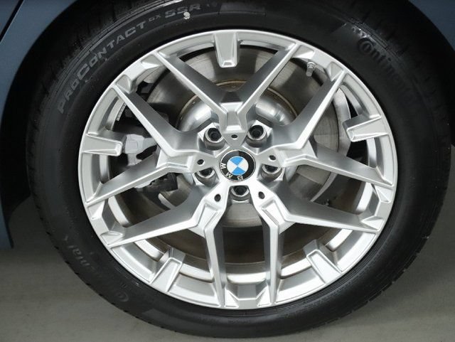 Used 2026 BMW 330i xDrive Sedan w/ Convenience Package AWD/4WD image 39