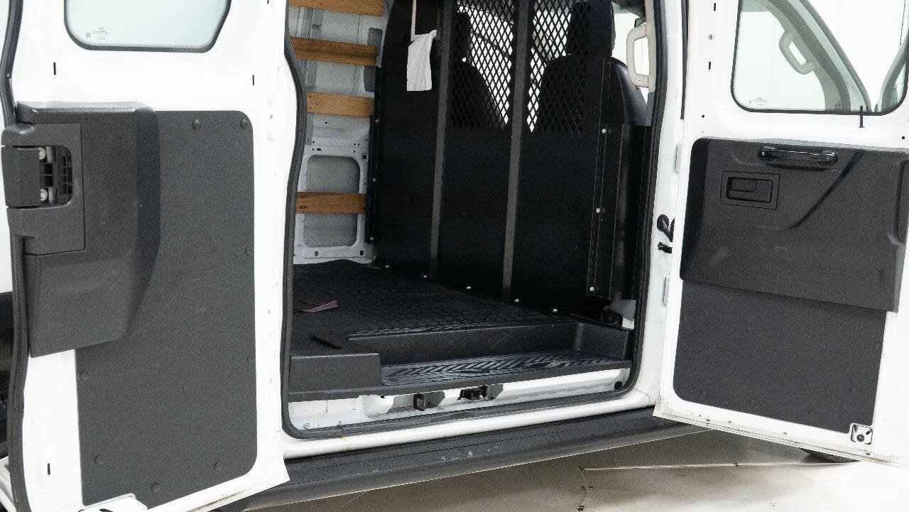 Used 2019 Ford Transit 250 130 Low Roof w/ Exterior Upgrade Package RWD image 61