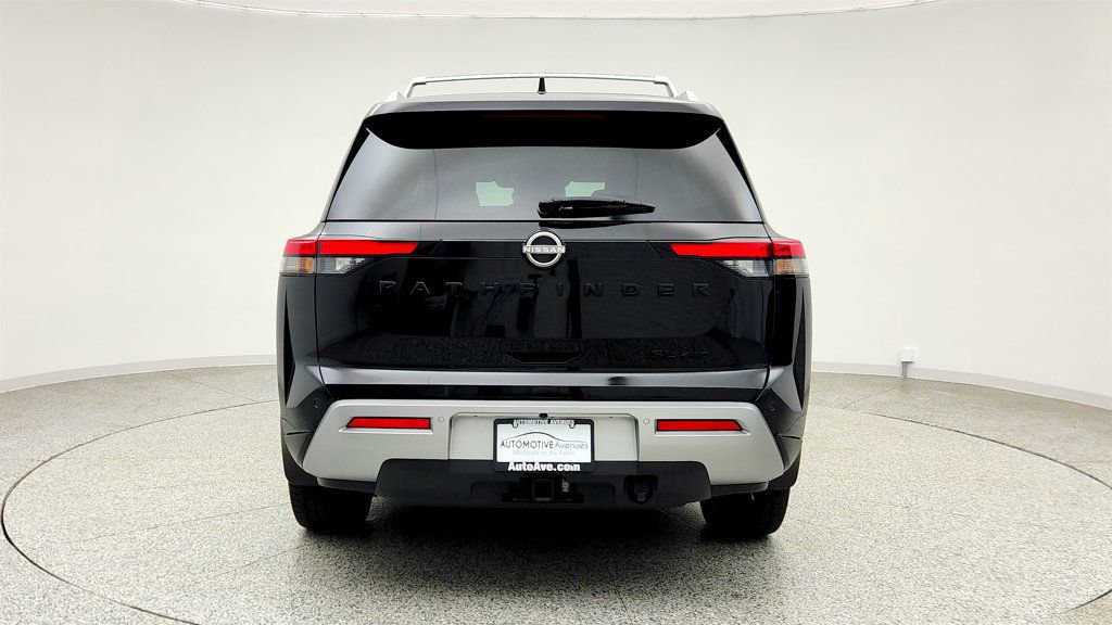 Used 2023 Nissan Pathfinder SL w/ SL Premium Package AWD/4WD image 6