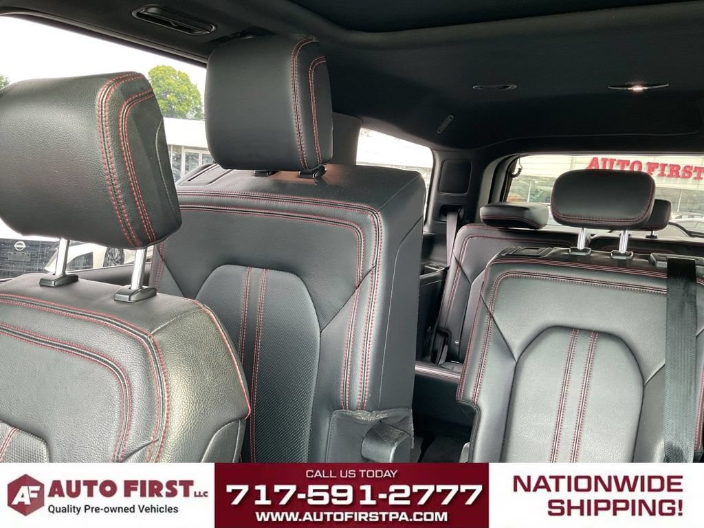 Used 2019 Ford Expedition Limited w/ Equipment Group 303A AWD/4WD image 22