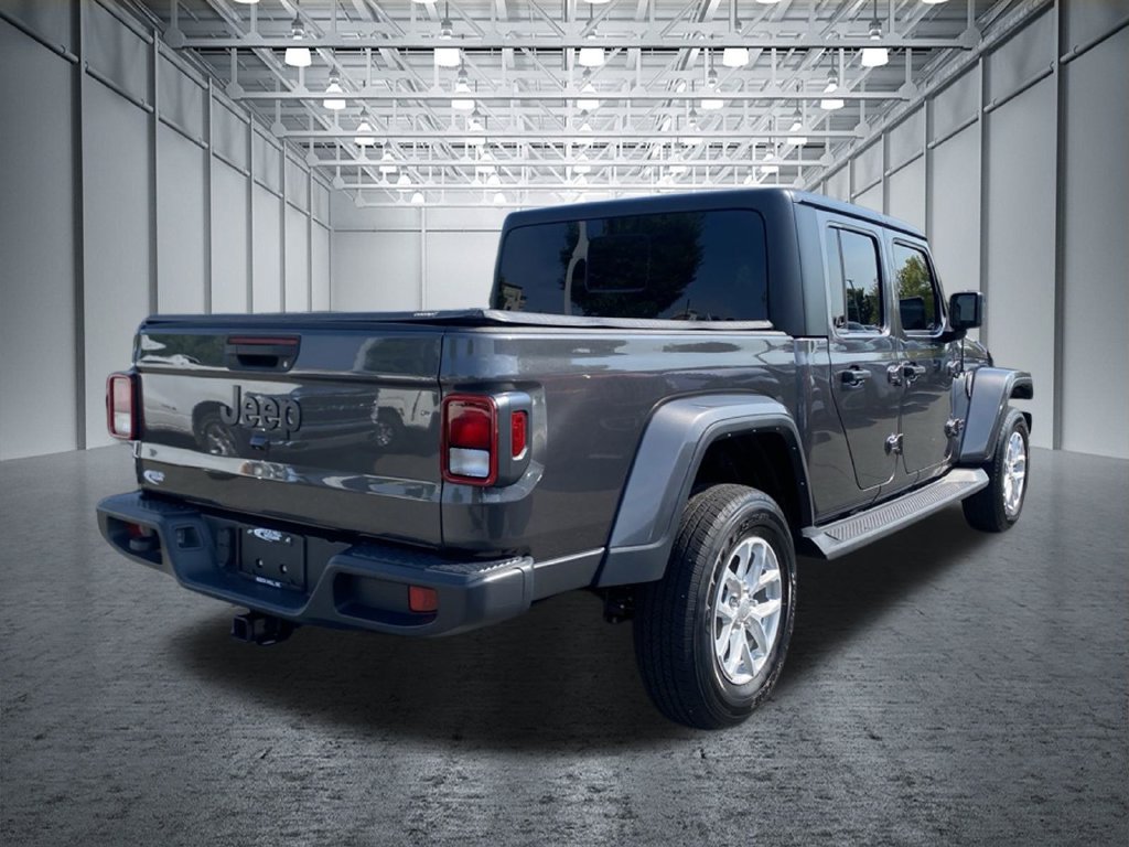 Used 2023 Jeep Gladiator Sport AWD/4WD image 5