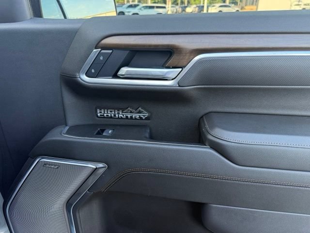 Certified 2025 Chevrolet Silverado 1500 High Country w/ Z71 Off-Road Package AWD/4WD image 29
