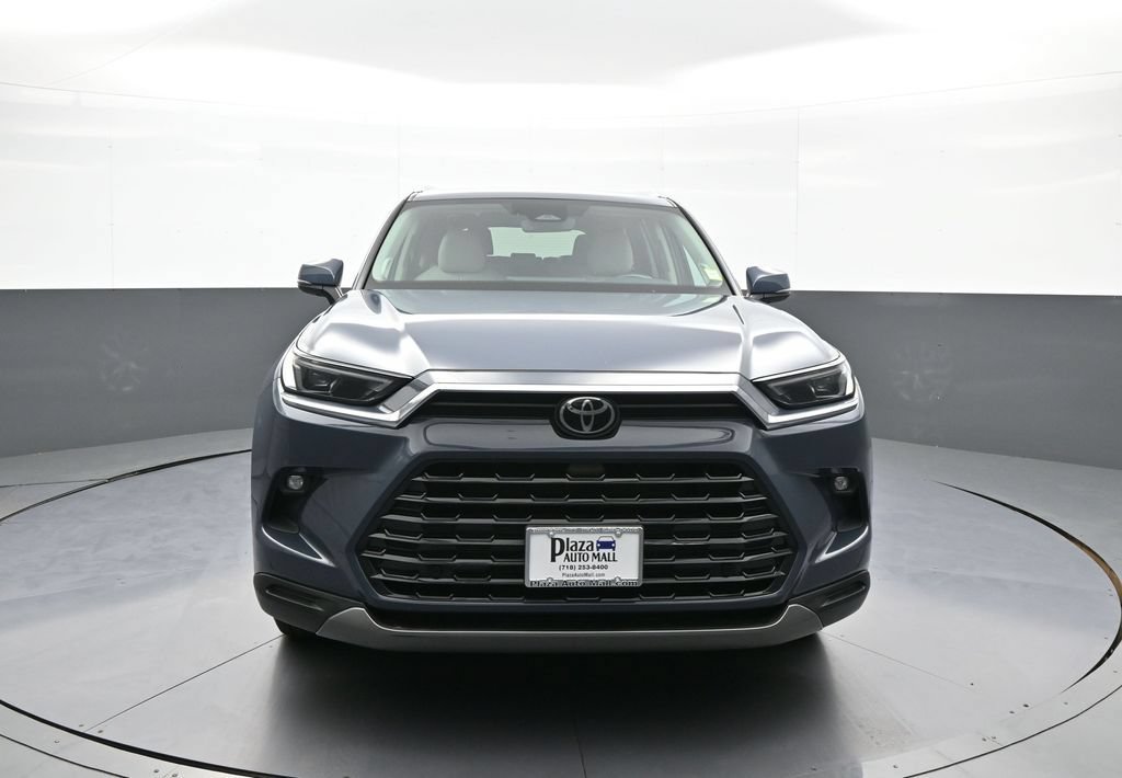 Certified 2024 Toyota Grand Highlander AWD image 2