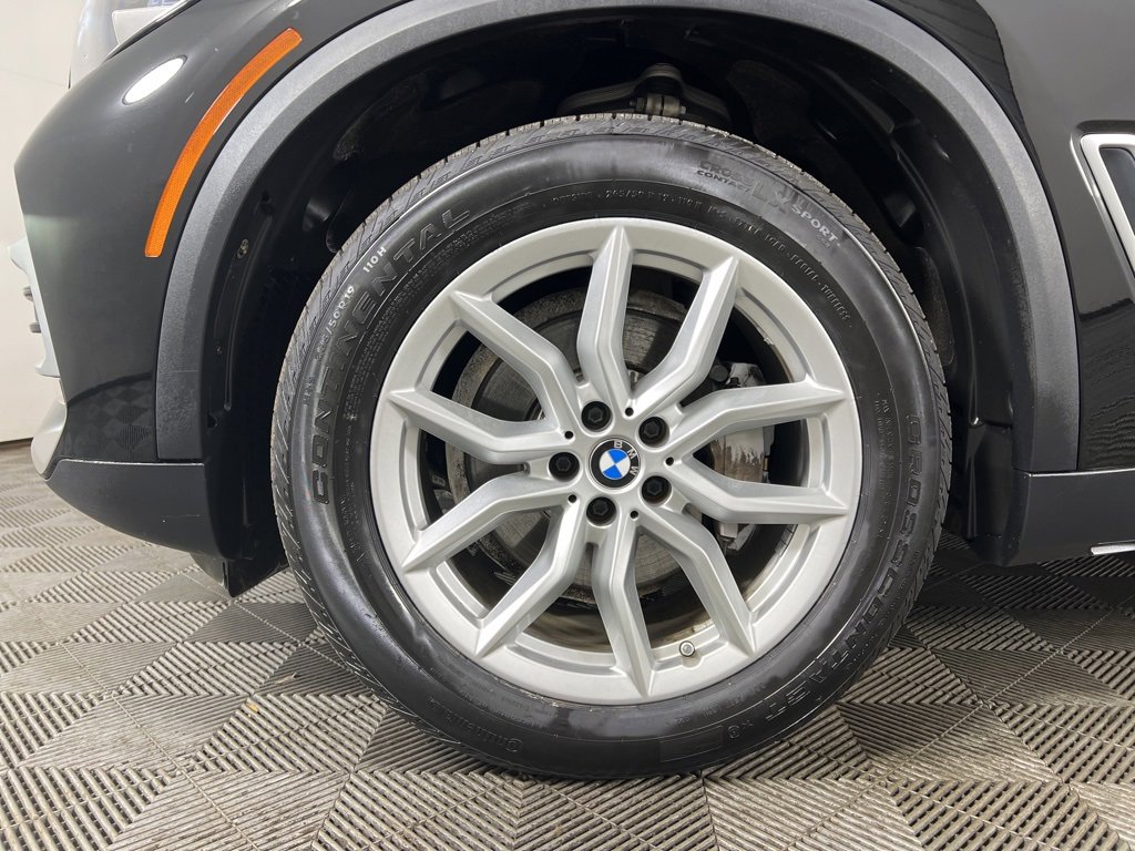 Used 2021 BMW X5 xDrive40i w/ Convenience Package image 52