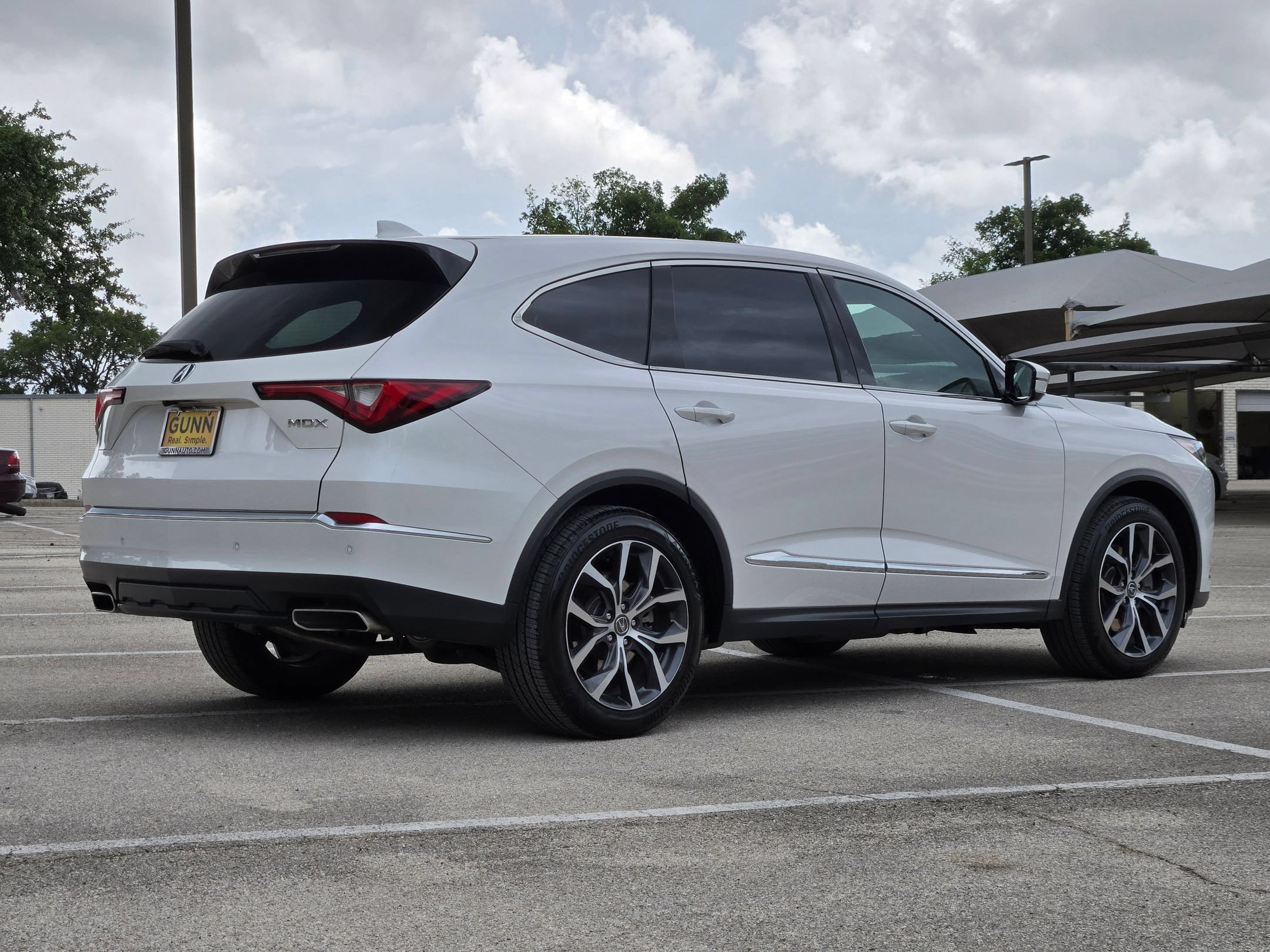 Certified 2023 Acura MDX FWD w/ Technology Package image 5