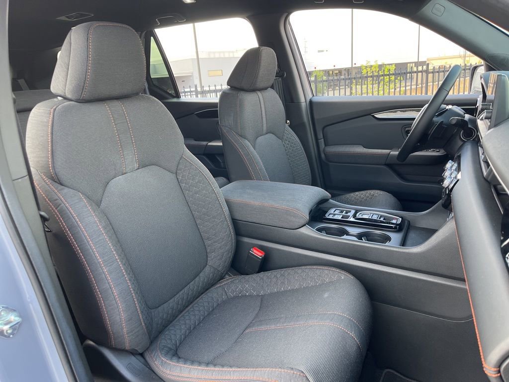 Certified 2025 Honda Pilot Sport image 29