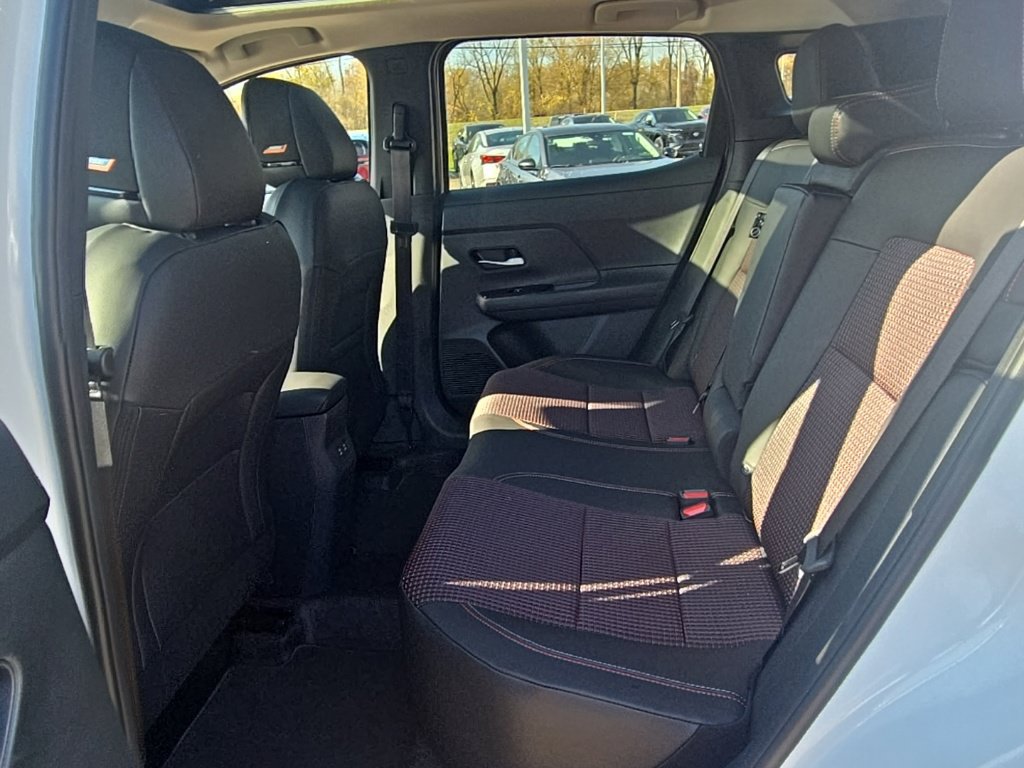 New 2026 Nissan Kicks SR w/ SR Premium Package AWD/4WD image 28
