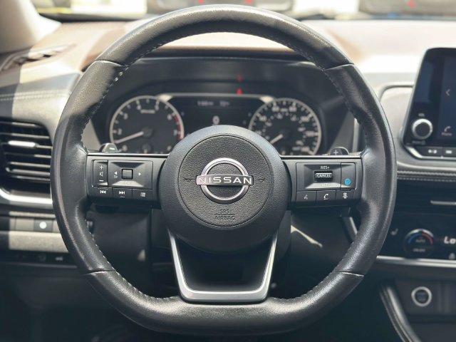 Used 2023 Nissan Rogue SL AWD/4WD image 25