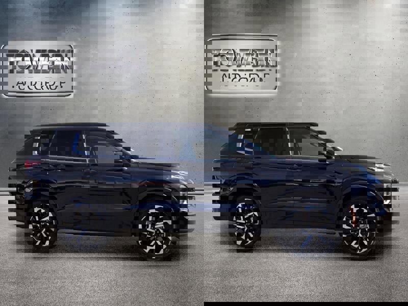 Used 2022 Mitsubishi Outlander ES FWD image 3