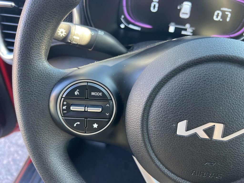 Certified 2023 Kia Soul LX image 14