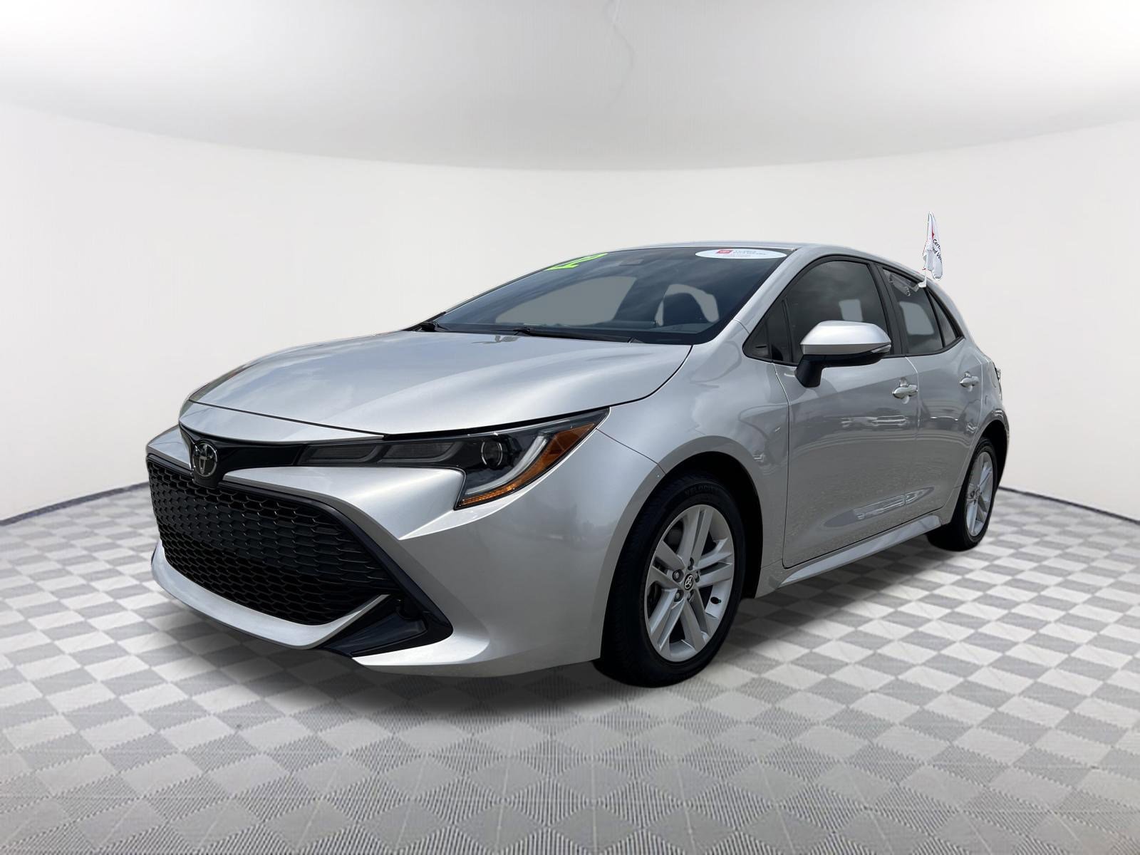 Certified 2022 Toyota Corolla SE FWD image 3