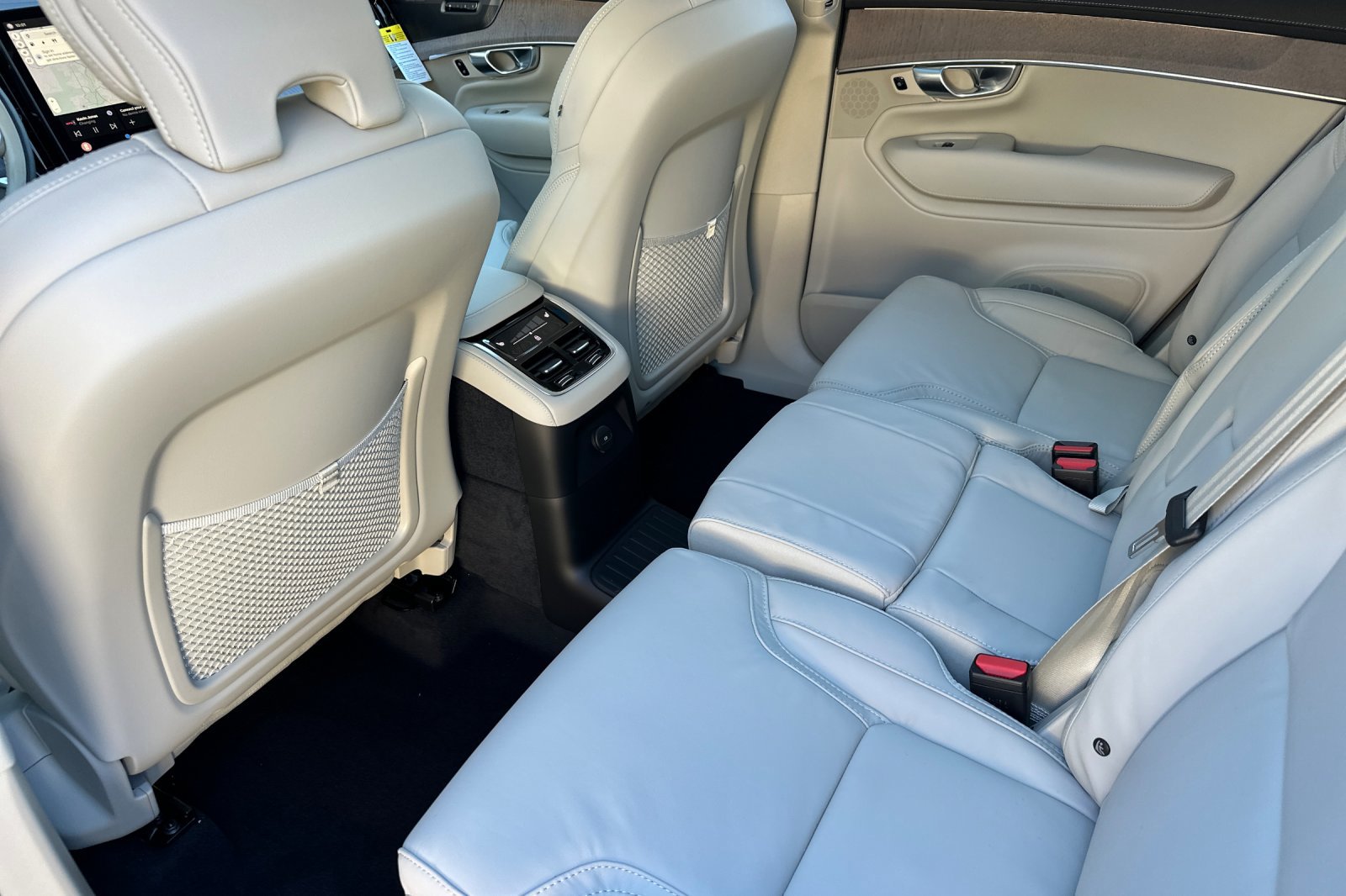 New 2026 Volvo XC90 T8 Ultra image 10