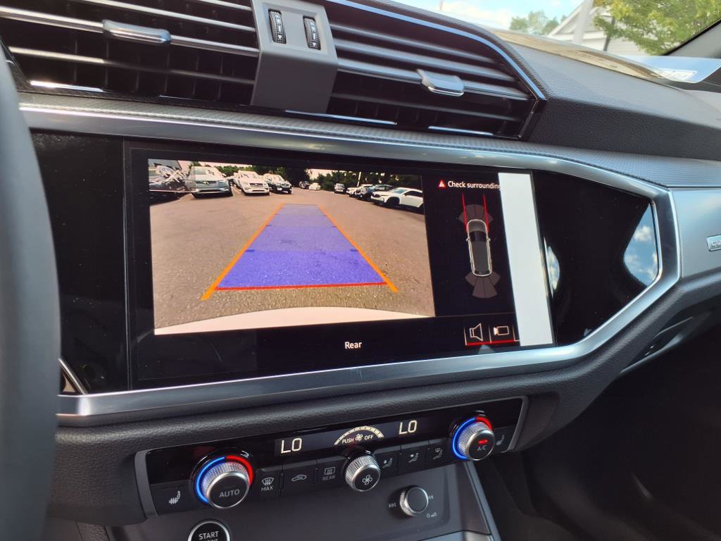 New 2025 Audi Q3 2.0T Premium image 19