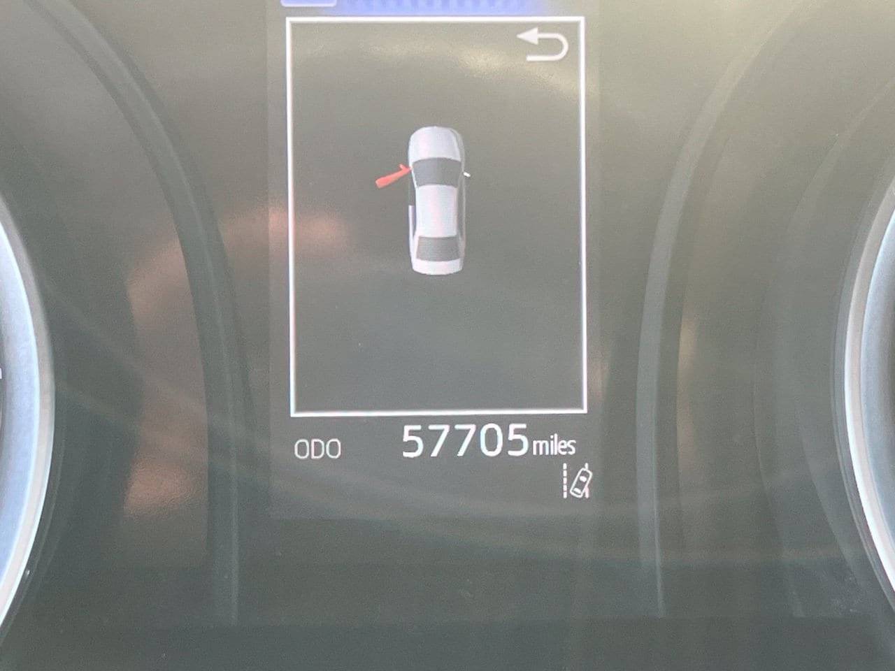 Used 2021 Toyota Camry LE FWD image 3