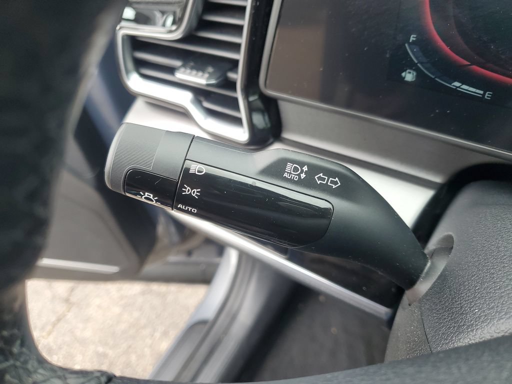 Certified 2024 Kia Sportage EX AWD/4WD image 16