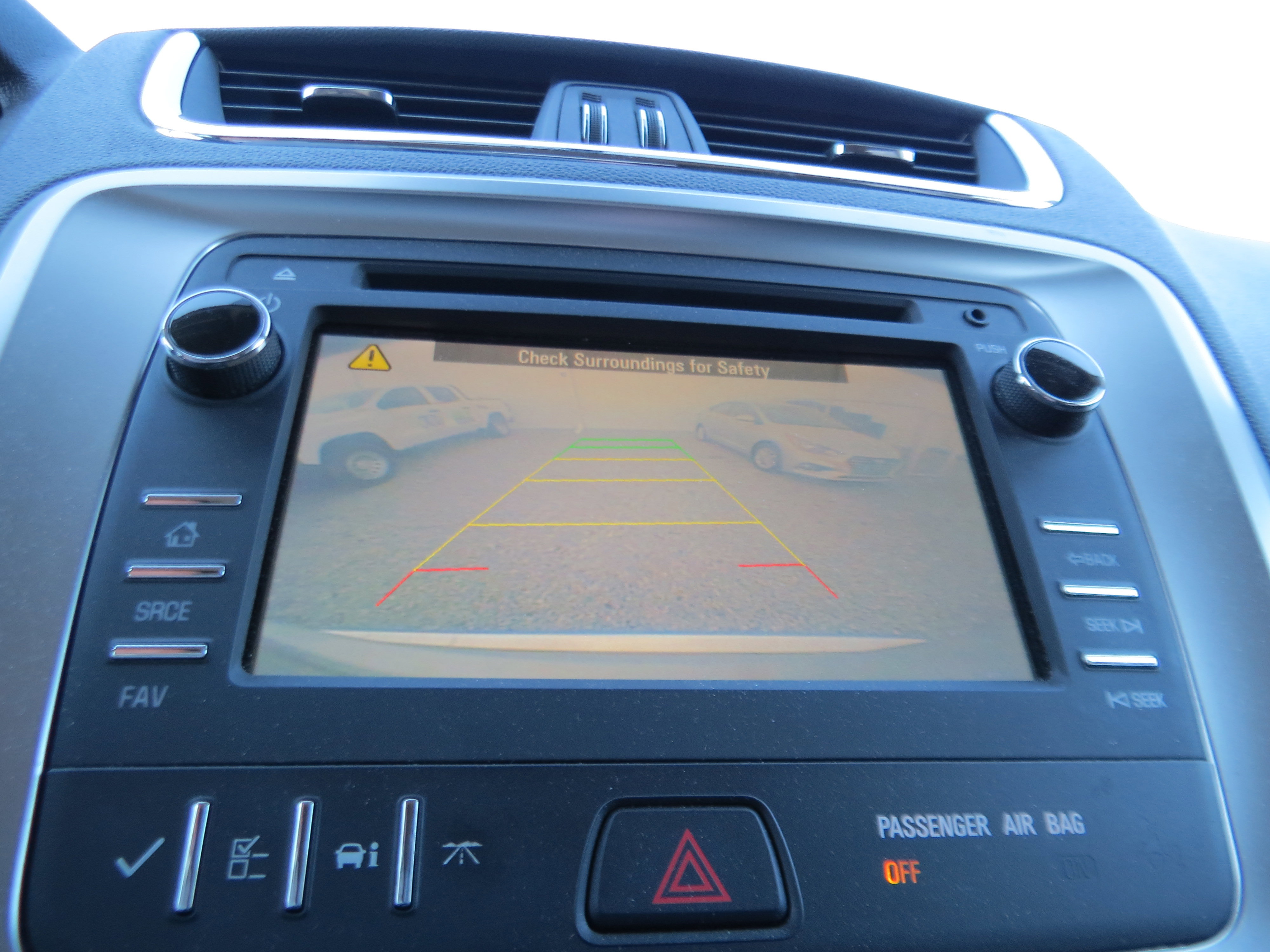 Used 2016 GMC Acadia SLE image 30