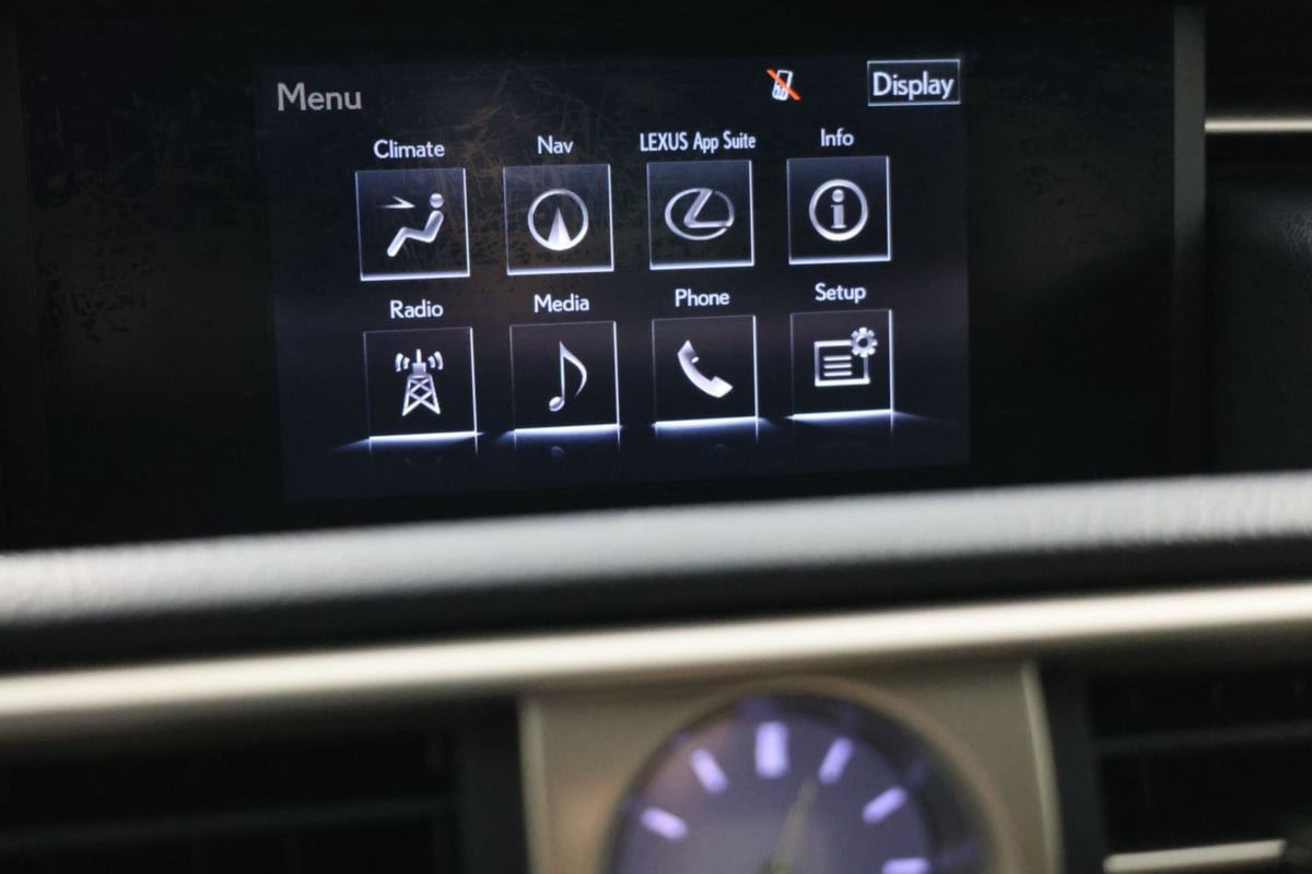 Used 2015 Lexus IS 350 AWD w/ Luxury Package image 33
