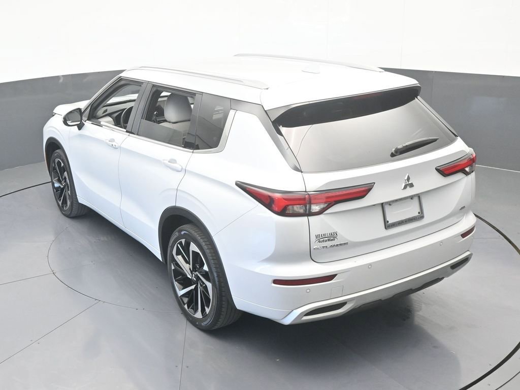 Used 2022 Mitsubishi Outlander SEL image 49