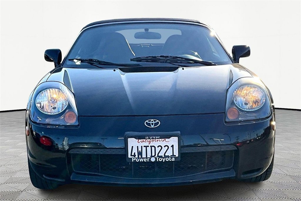 Used 2002 Toyota MR2 image 3
