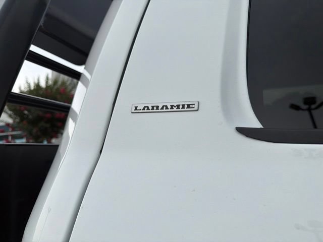 Used 2024 RAM 5500 Laramie AWD/4WD image 12