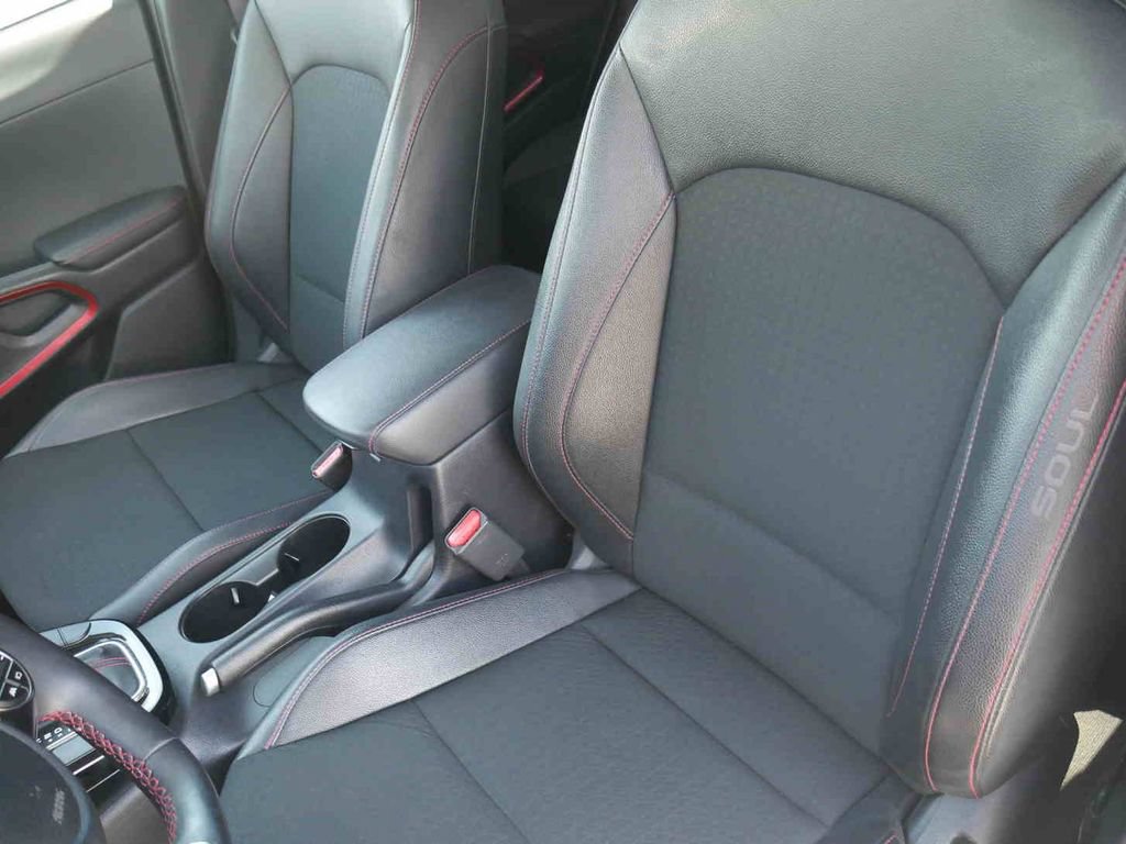 Used 2024 Kia Soul GT-Line FWD image 25