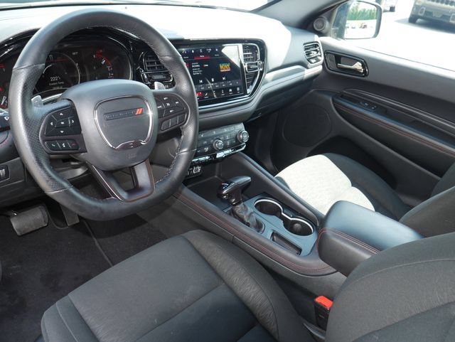 Used 2025 Dodge Durango GT w/ Trailer Tow Group IV AWD/4WD image 16