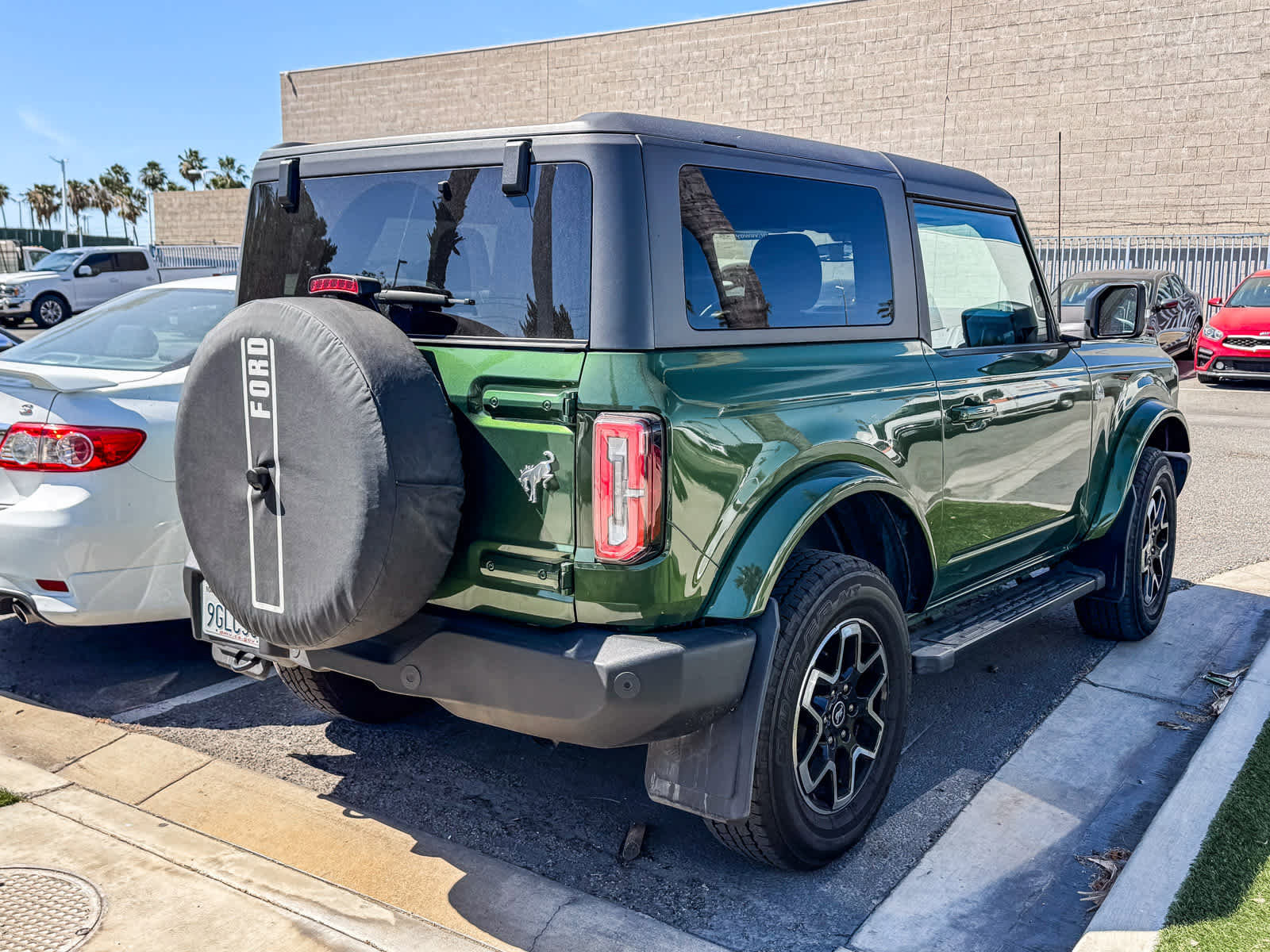 Used 2023 Ford Bronco Outer Banks AWD/4WD image 6