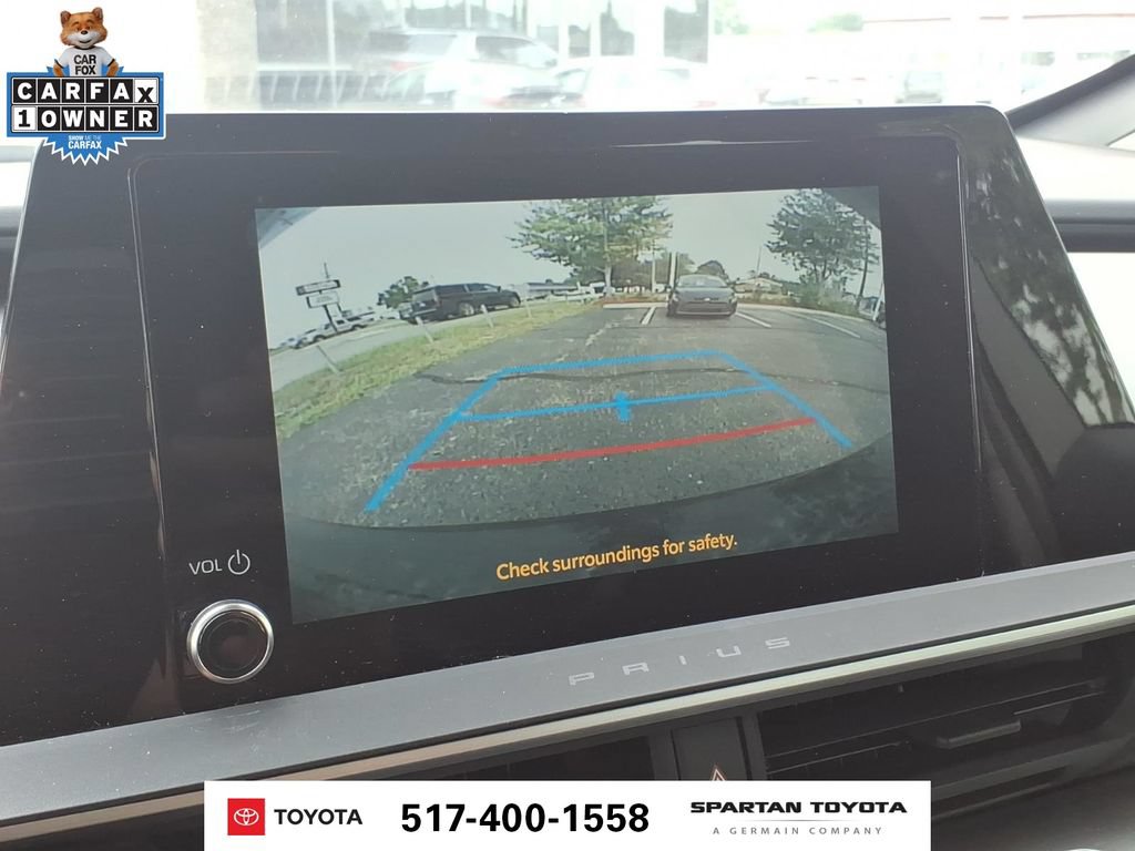 Used 2025 Toyota Prius LE FWD image 22