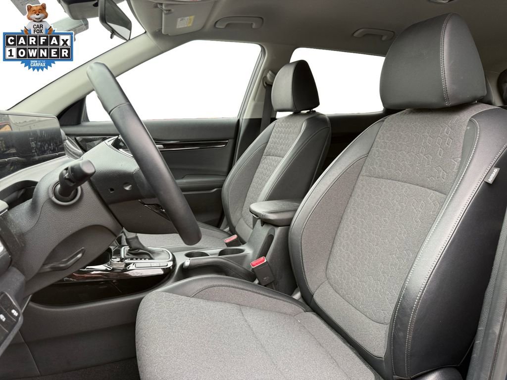 Certified 2025 Kia Seltos S FWD image 9