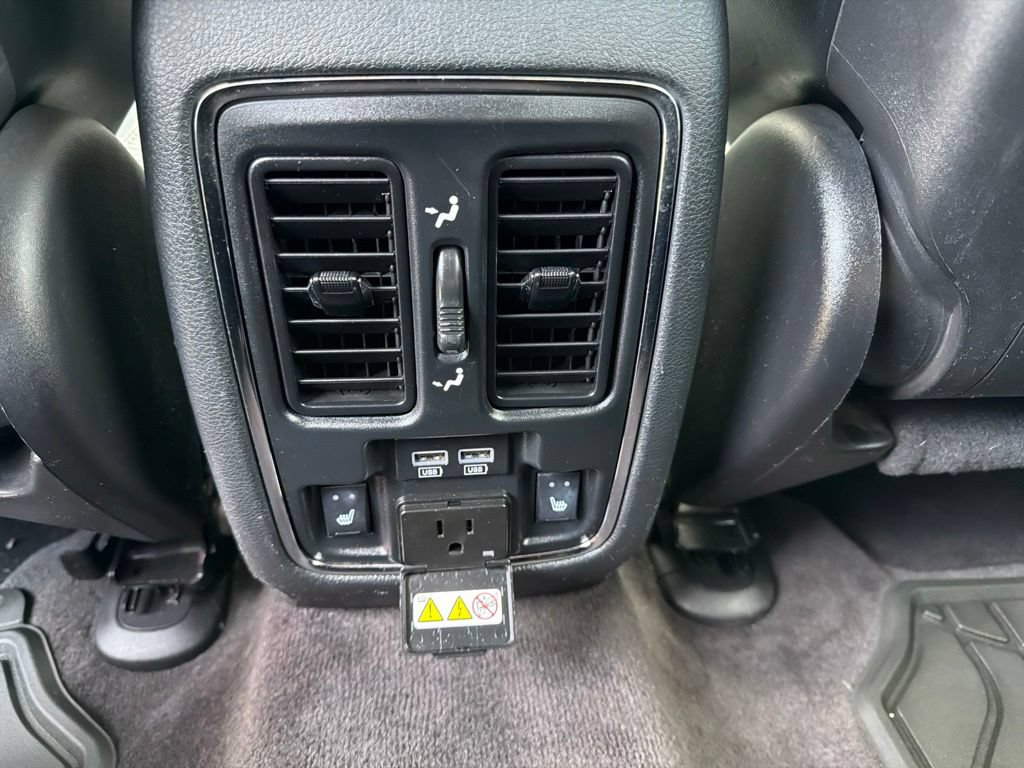 Used 2015 Jeep Grand Cherokee Limited AWD/4WD image 17
