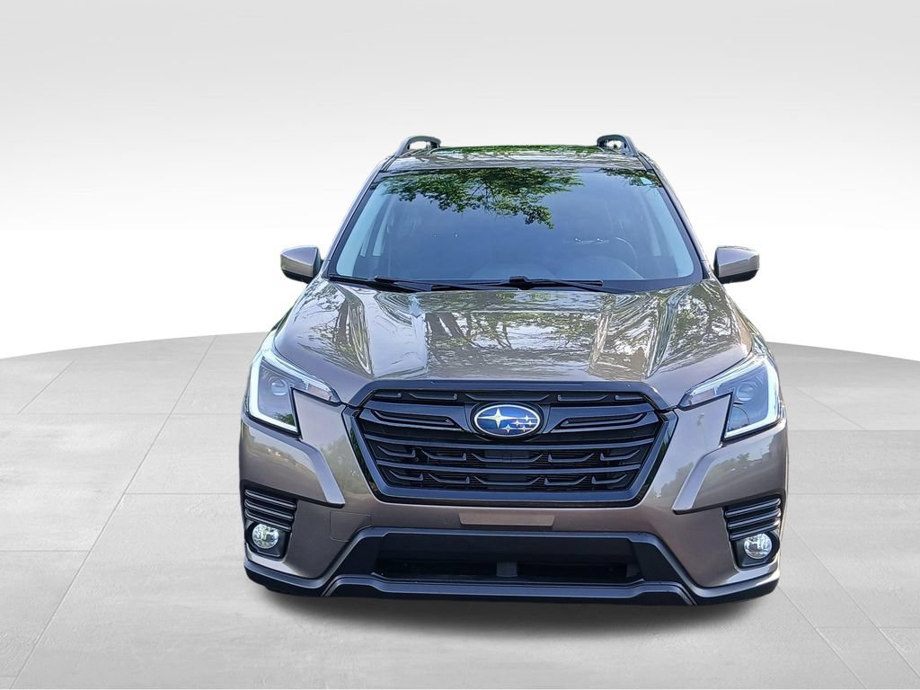 Used 2023 Subaru Forester Premium AWD/4WD image 7