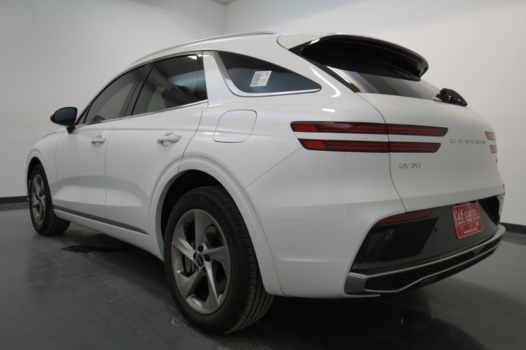 Used 2026 Genesis GV70 2.5T image 8