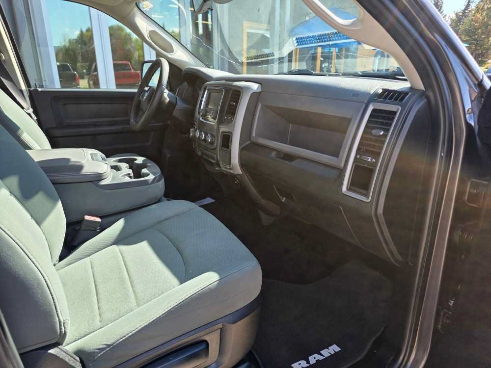 Used 2015 RAM 1500 Express AWD/4WD image 12